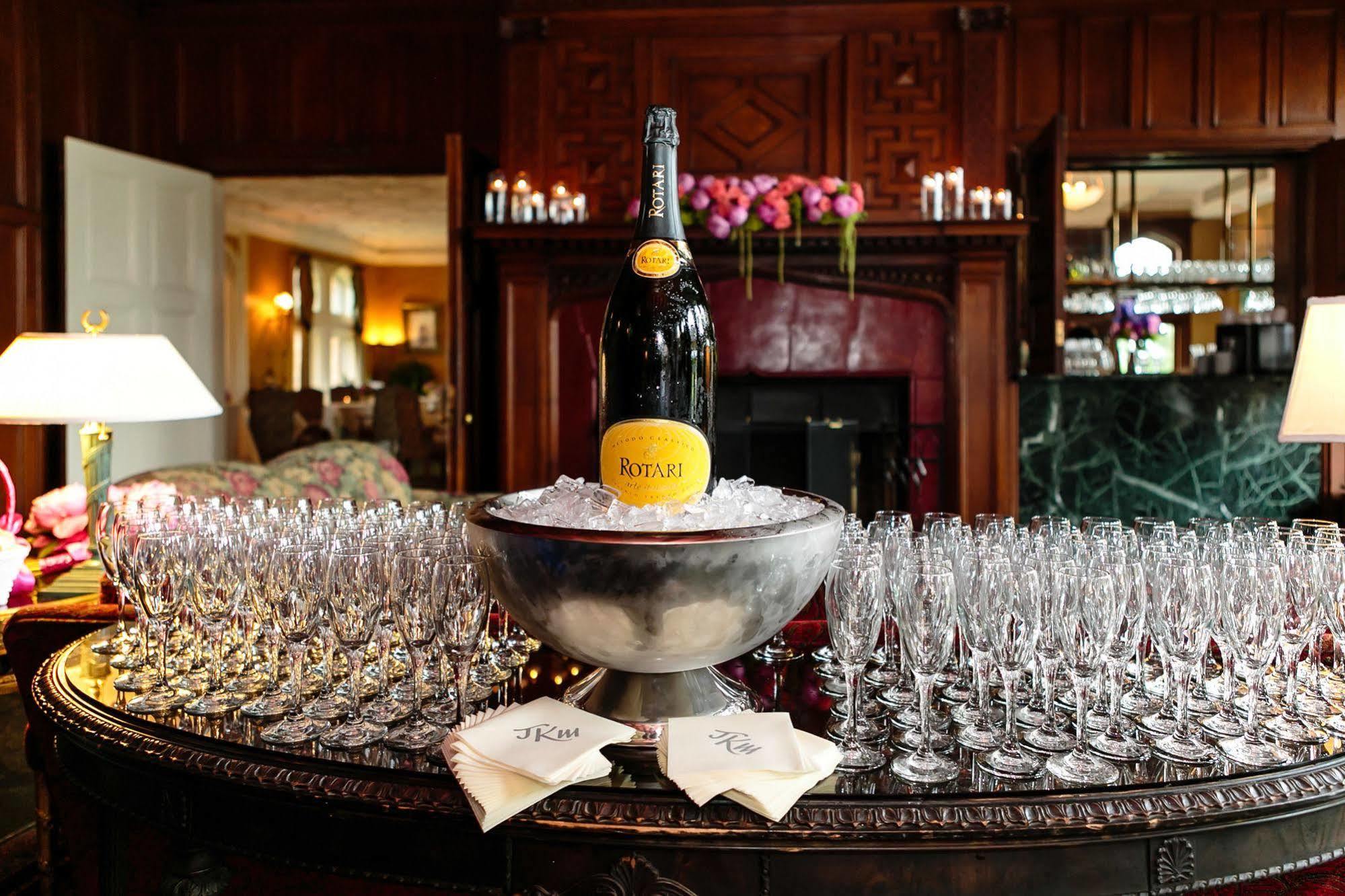 Cranwell Spa And Golf Resort (Adults Only) Lenox Luaran gambar